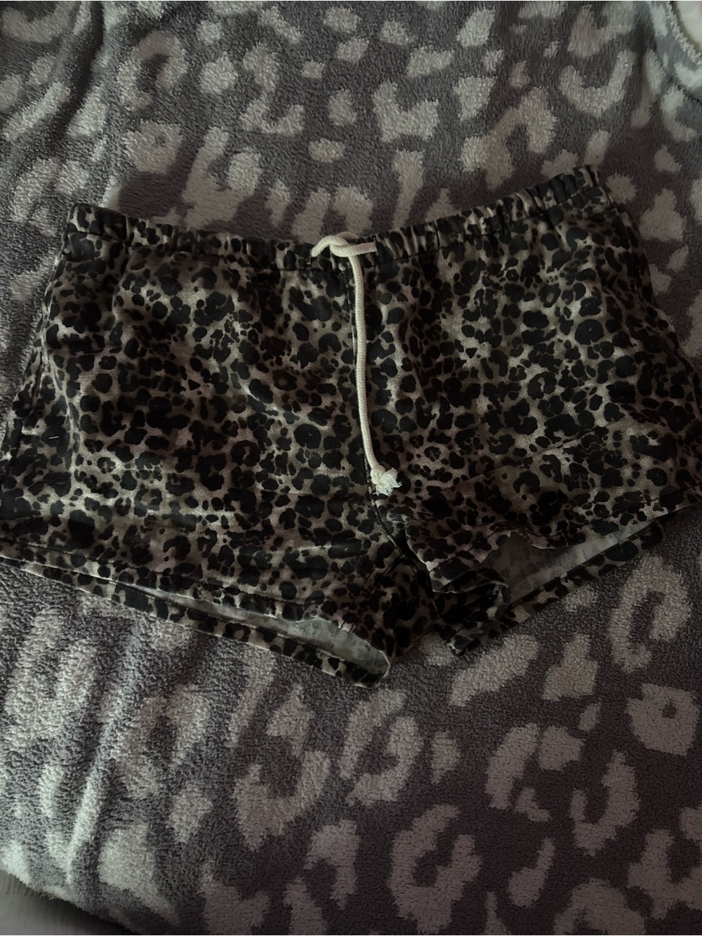 & Other Stories Leopard-Print Athletic Shorts - Black & Brown